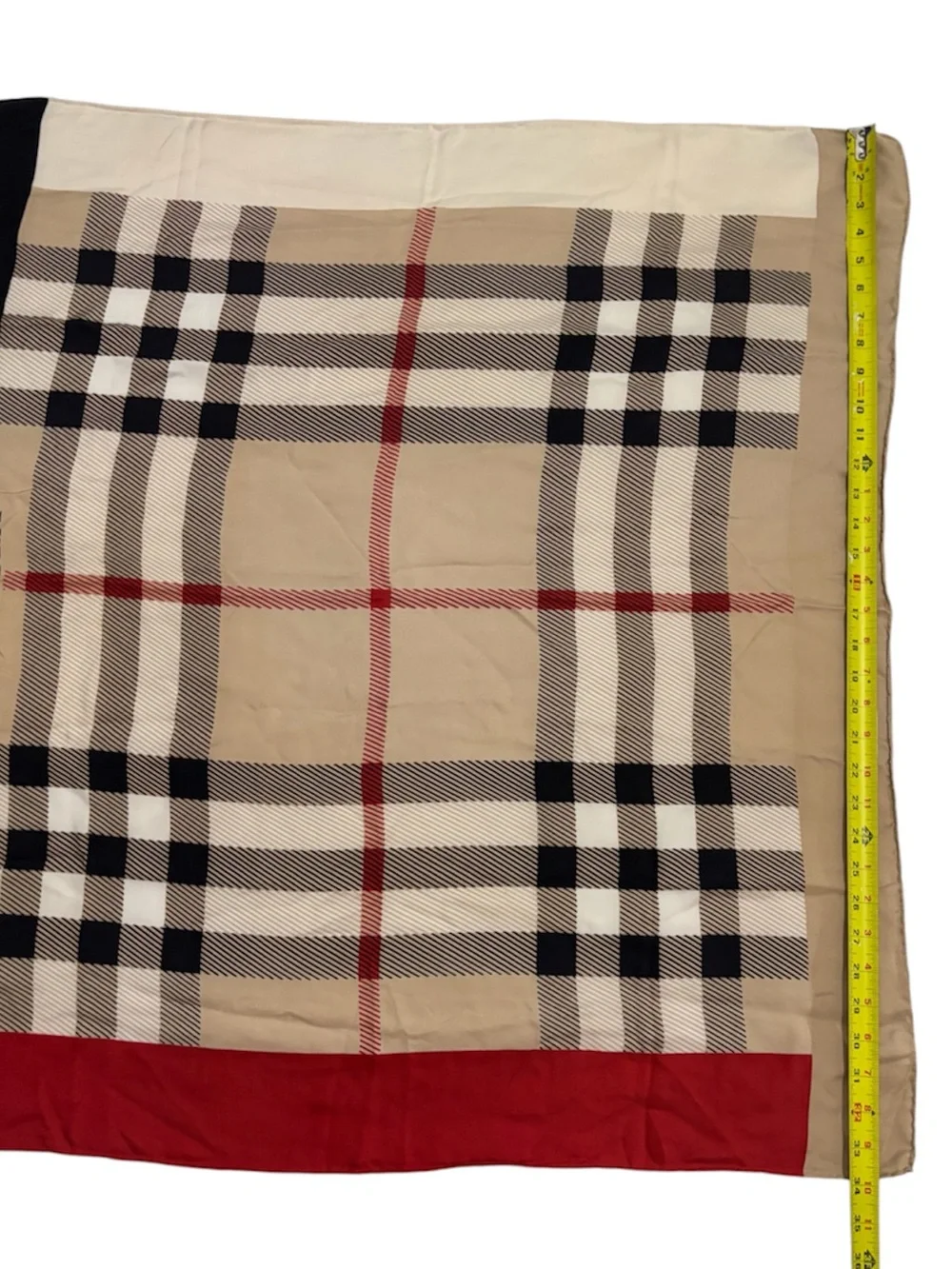 Burberry excellent pre